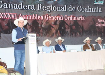 Manolo Jiménez respalda al sector ganadero en reunión anual de la UGRC