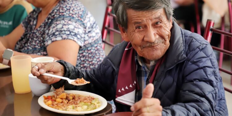 FORTALECE DIF COAHUILA LA ATENCIÓN INTEGRAL DE LAS PERSONAS MAYORES EN LA ENTIDAD