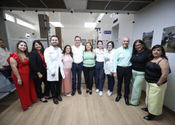 SUPERVISAN MANOLO Y PAOLA EL CENTRO ESTATAL DE SALUD MENTAL SURESTE
