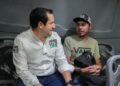 Memo Ruiz acerca sus propuestas a usuarios del transporte público