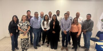 Gaby López presenta propuestas de economía y seguridad ante comerciantes de Piedras Negras
