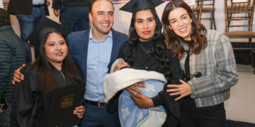 MUCHAS FELICIDADES A TODAS LAS MAMÁS DE COAHUILA, GRACIAS POR TANTO: MANOLO